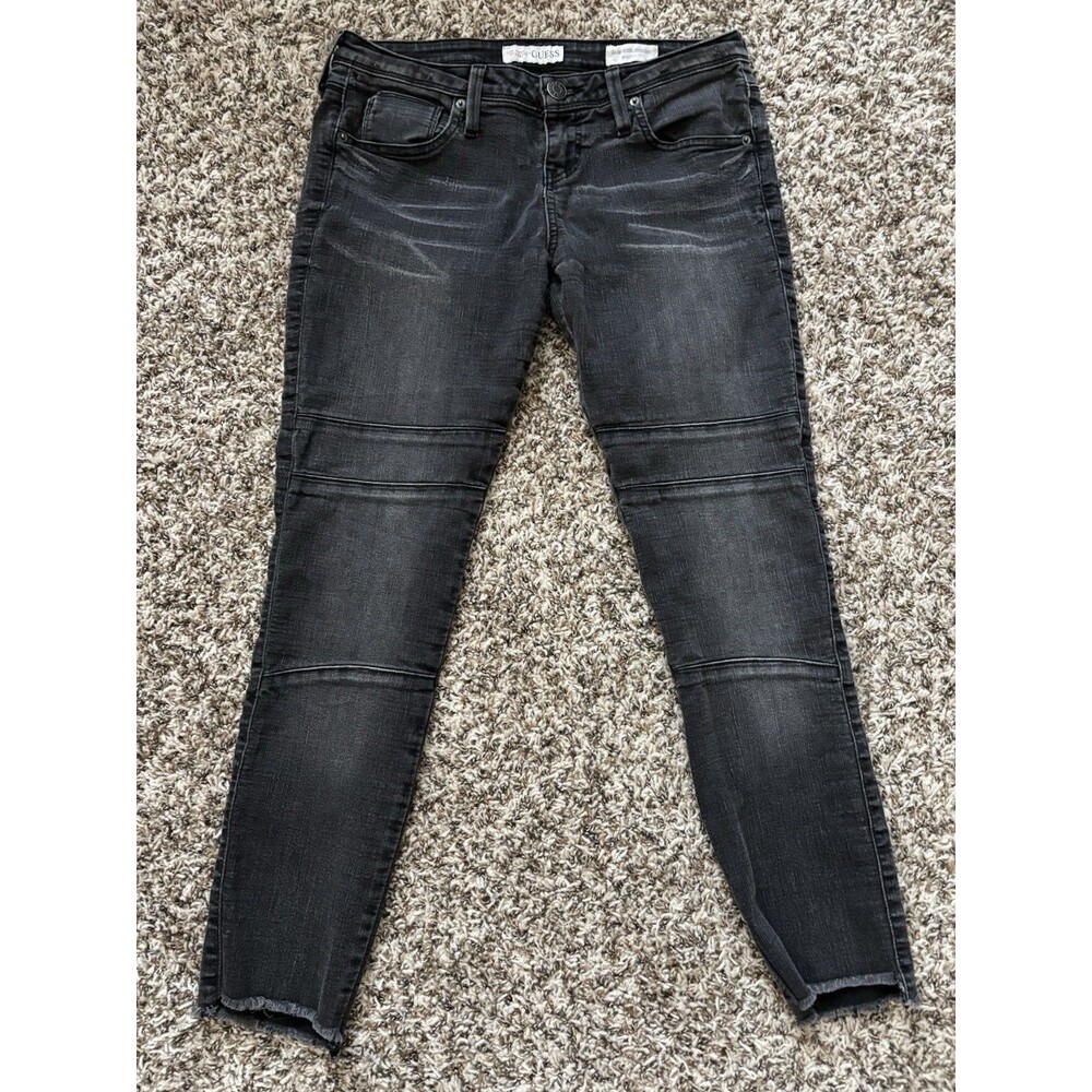 Women’s Guess Jeans size 29 Or Size 8.